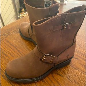 Frye Women’s Engineer boot